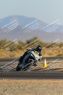 media/Dec-09-2023-SoCal Trackdays (Sat) [[76a8ac2686]]/Turn 15 Set 2 (245pm)/